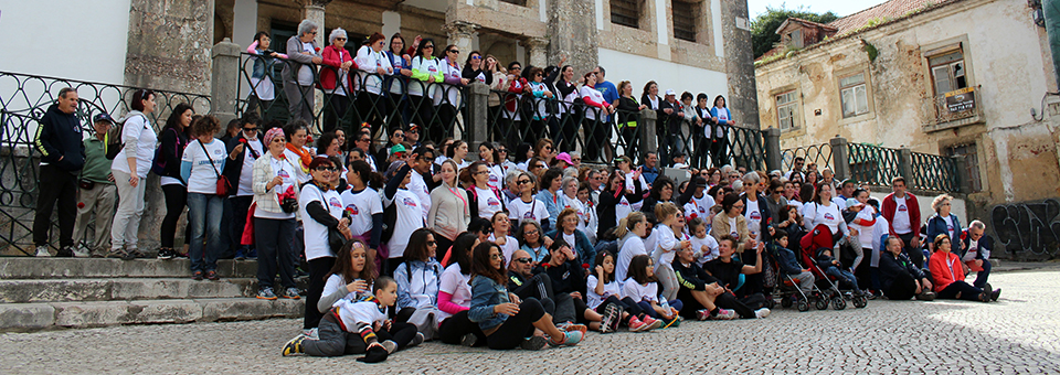 Caminhada homenageia mulheres e relembra vítimas da guerra