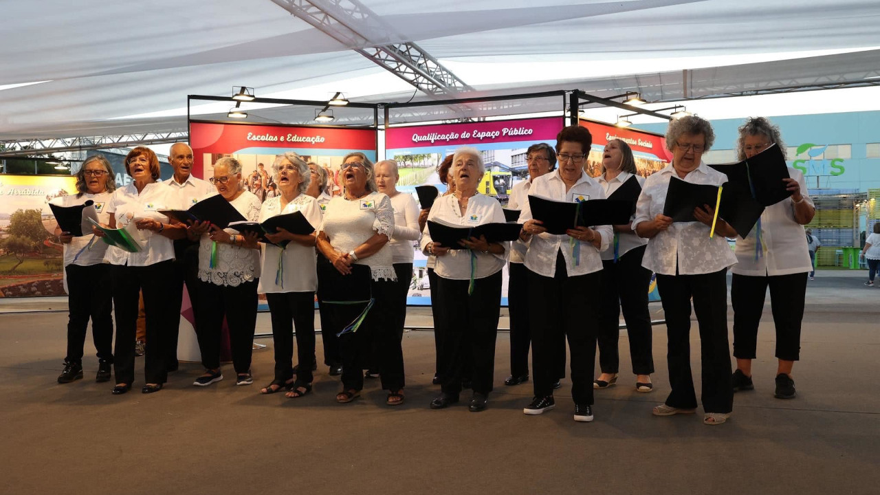 Grupo de Cantares da União das Freguesias de Setúbal anima Feira de Sant'Iago