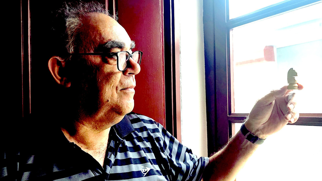Benjamim Elias e o xadrez: mexer as peças já é saber jogar