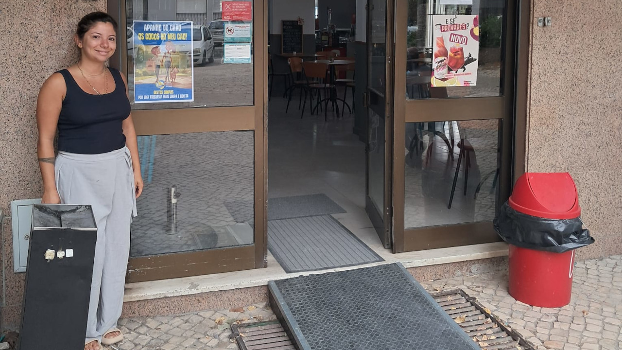 Sensibilização para a recolha de dejetos caninos na Avenida Rodrigues Manito