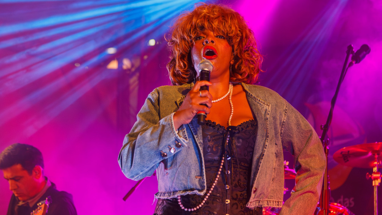 Tributo a Tina Turner enche Fest'Asso na terceira noite