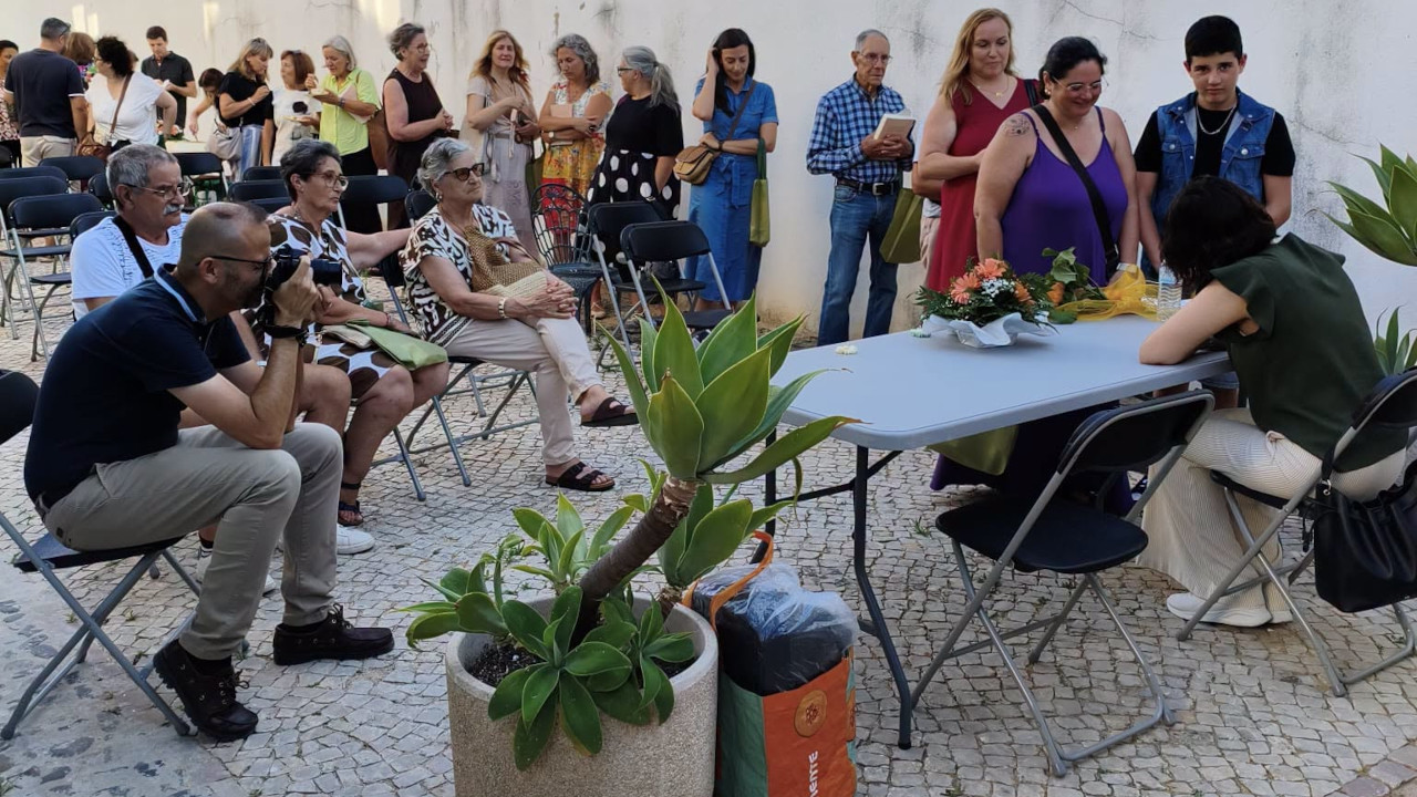 Apresentação do livro "Todos os Dias, um Recomeço"