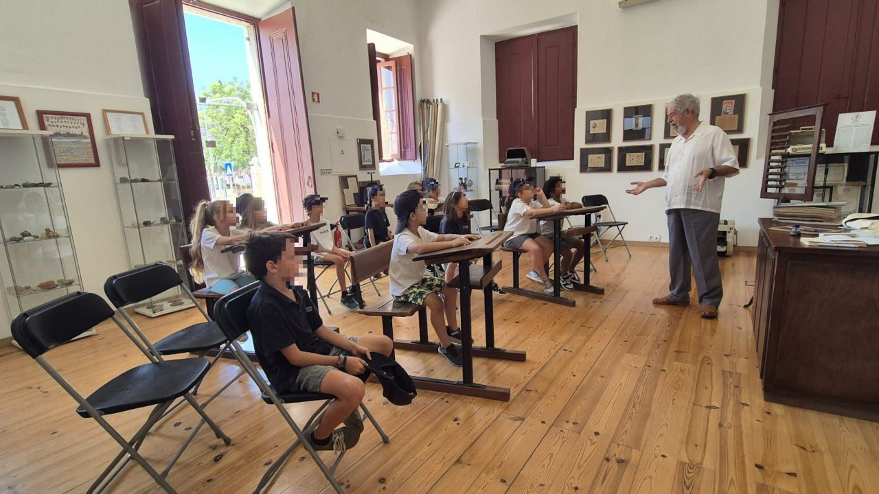 Passado e presente de mãos dadas na Escola Conde Ferreira