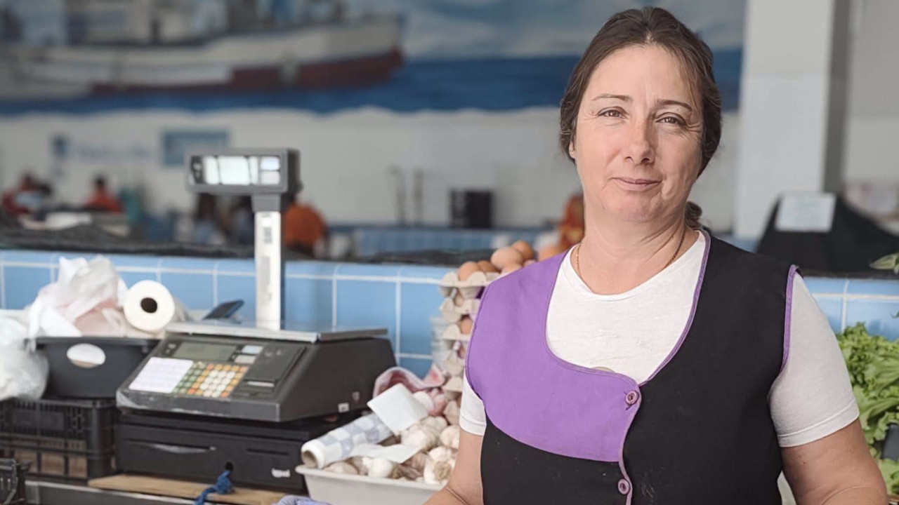 Mercado do Rio Azul: histórias de quem lhe dá vida
