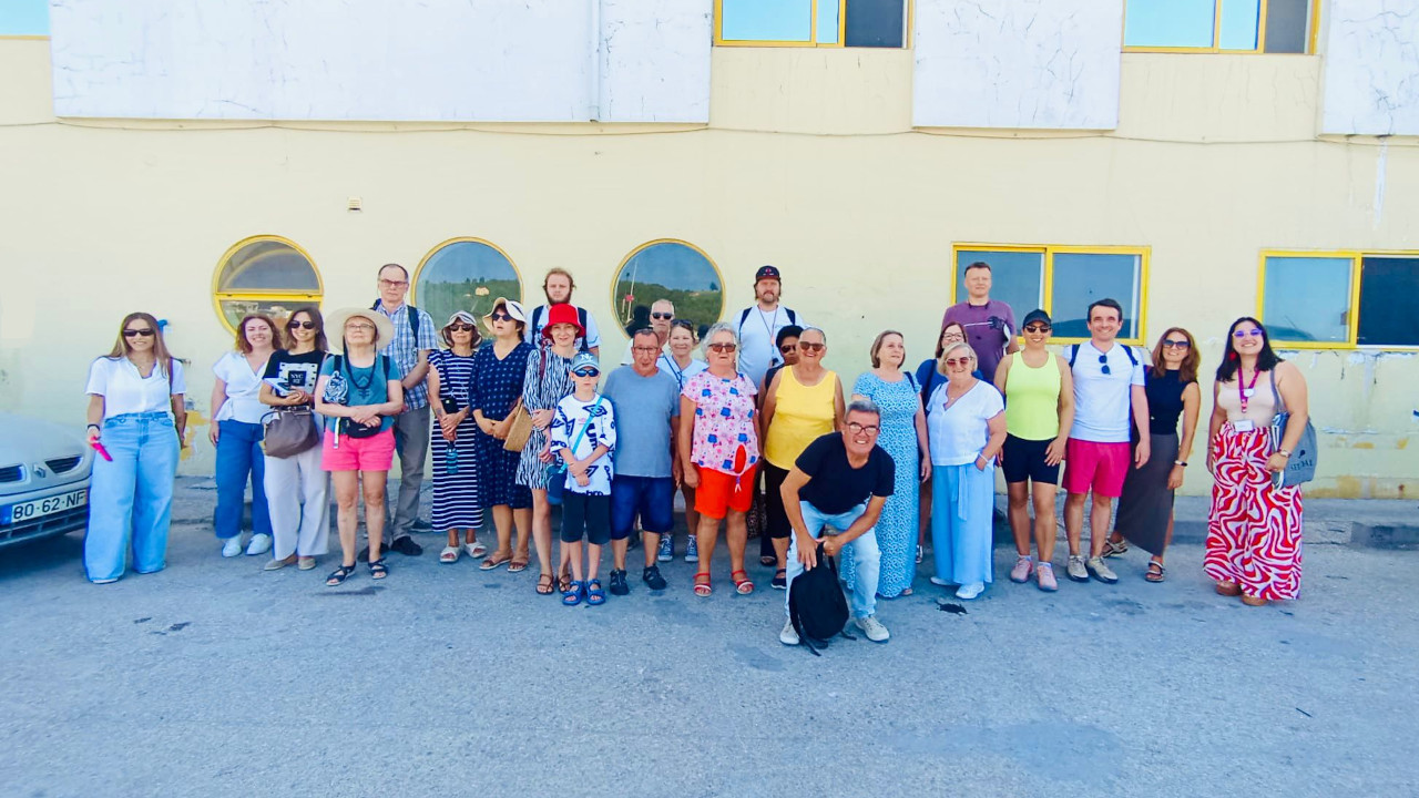 Fregueses participam numa visita guiada à Docapesca